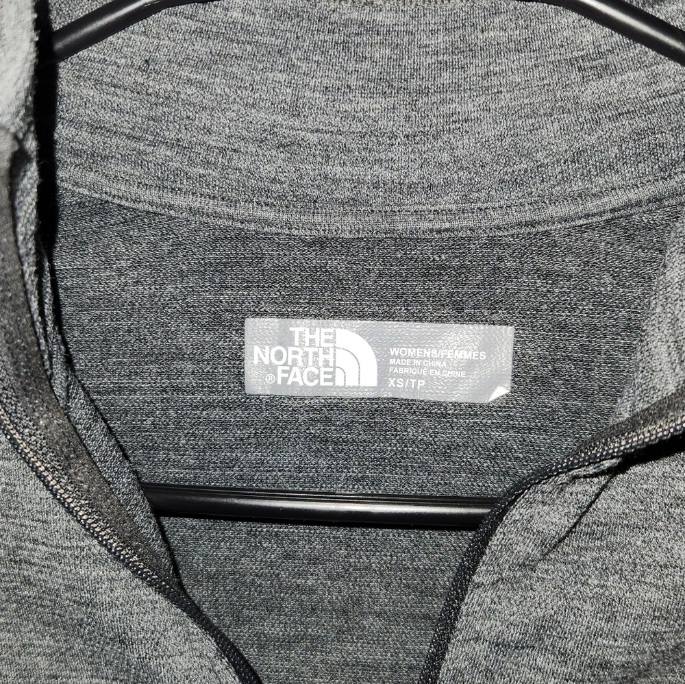 The North Face Women's Charcoal Long Sleeve Top Sz XS - Picture 4 of 6
